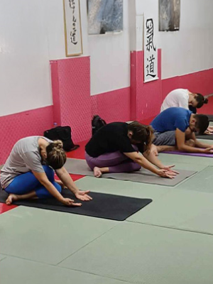 duzenli pratik ile uyku kalitesini artirma karsiyaka yoga dersi