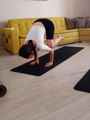 evde yoga pratigi studyo olmadan yogayi yasamak